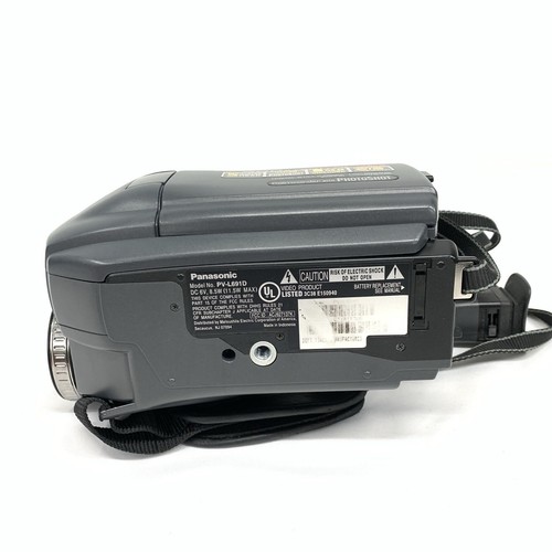 Panasonic Video Camcorder PV-L691D 300X Hi Def Digital 26X Works Vintage Bundle - Picture 7 of 18
