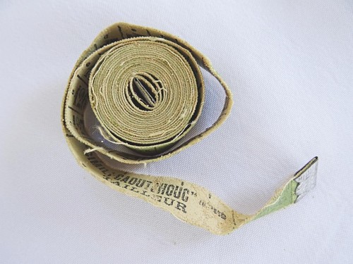 Vintage Tape Measure 1920s Printed Fabric Advertising Simili Caoutchouc Tailleur - Picture 8 of 8