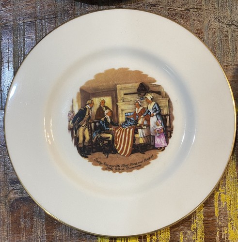 Vintage Set of 4 'R' ROYAL HOSTESS Collector Decorative Plates - Picture 6 of 11