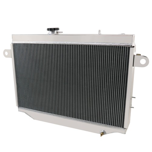 3 ROW ALUMINUM RADIATOR For 1998-07 TOYOTA LAND CRUISER 100 SERIES 4.7L - Bild 3 von 6