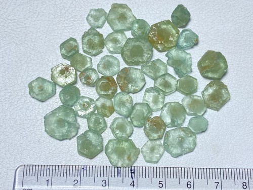 Feine natürliche grüne Aquamarin Trapiche Kristalle 98 Karat SI Reinheit - Bild 4 von 5