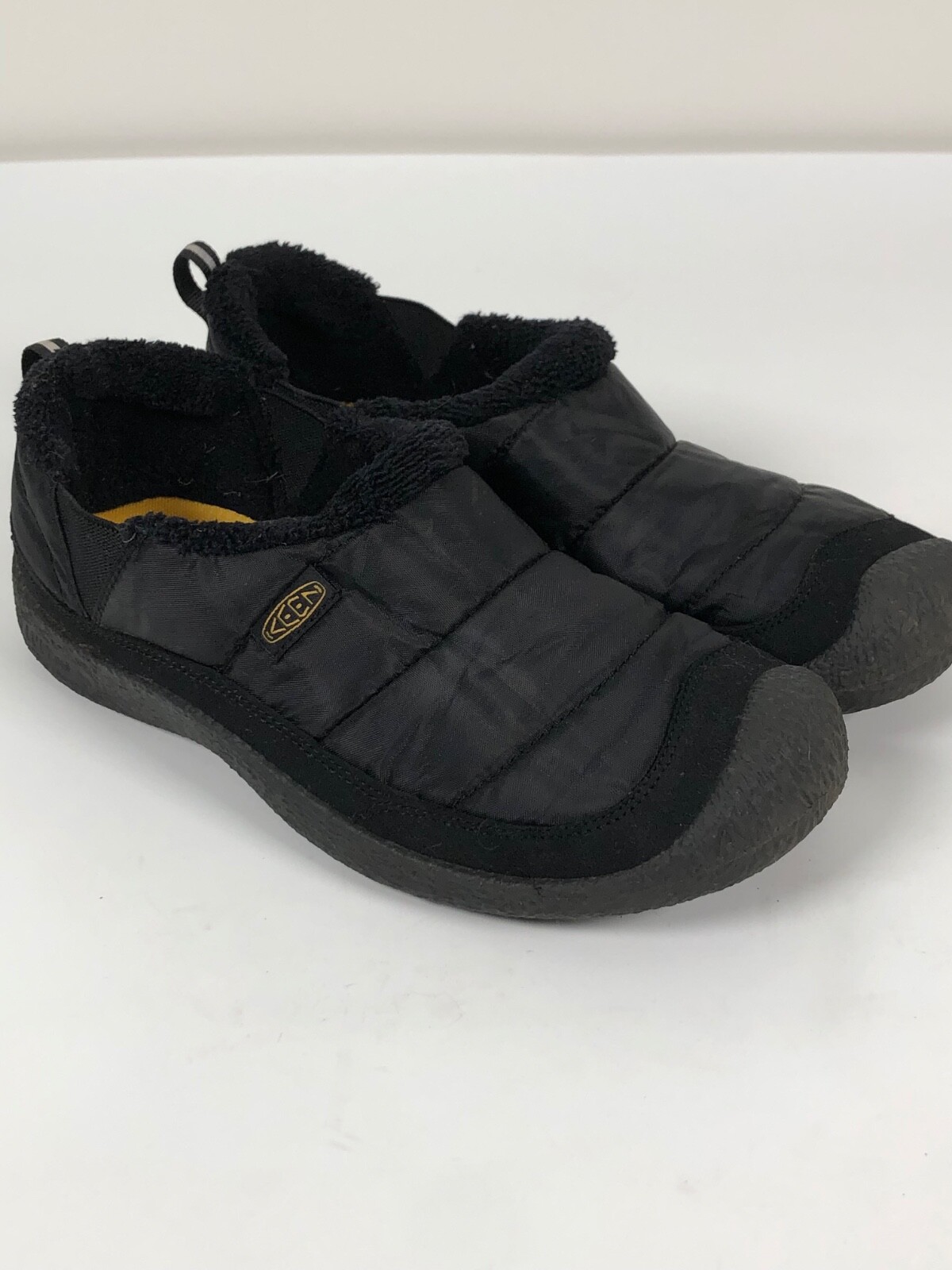 Scarpe casual impermeabili da esterno foderate in pile nylon nero Keen taglia 7 grandi