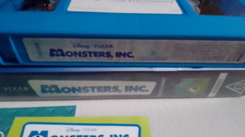 Disney Pixar Monster's Inc VHS Blue Tape + flyers Bonus features PAL video - Picture 6 of 6