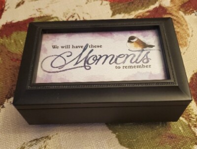 MEMORY MUSIC BOX BY CARSON 4X6 Inches Sentiment Can Be Replaced With Photo