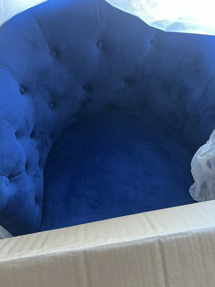 NEW TUFTED BARREL BACK ACCENT CHAIR DEEP COBALT ROYAL BLUE BH62100031654DC - Image 2 of 4