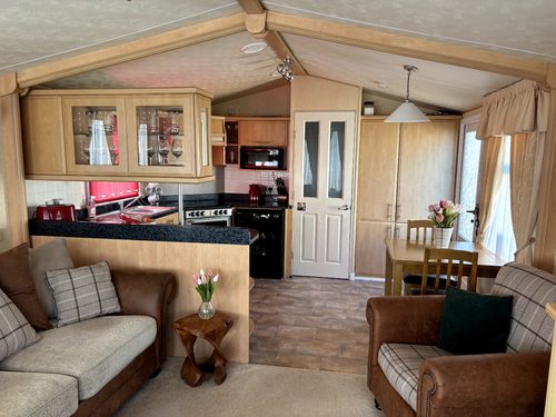 Willoughby Aspen Static Caravan in a great location - Picture 5 of 12