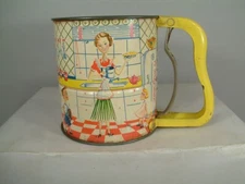 FLOUR SIFTER USA 50s GREAT GRAPHICS ANDROCK HAND-I-SIFT YELLOW HANDLE GOOD COND