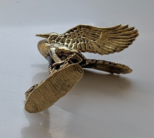 Liver Bird Liverpool FC Latón Oro Brillo De Colección Buena Suerte Dije Deporte Phoenix - Imagen 23 de 24