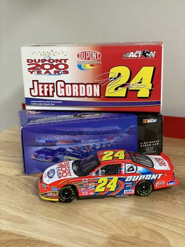 Jeff Gordon #24 2002 DuPont 200 Years Chevy Monte Carlo Action 1/24 Diecast