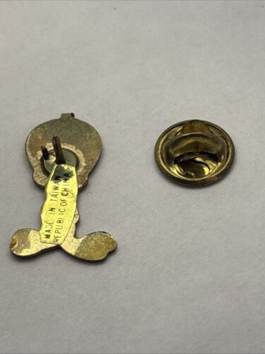 Looney Tunes Tweety Bird Lapel Pin Tac Vintage Enamel - Picture 2 of 2