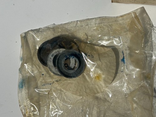 NOS GM 1971 1972 Chevy Olds Pontiac 6263162 Master Cylinder Repair Kit - Bild 4 von 5