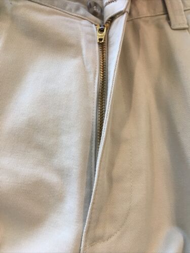 Dockers Men's Shorts Size 36 Khaki Pleated Relaxed Fit In Seam 9” NEW - Picture 3 of 12