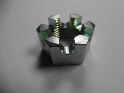 CASTLE NUT - 5/8" UNF. COMPATIBLE WITH: MASSEY FERGUSON & FORD NH (VARIOUS)