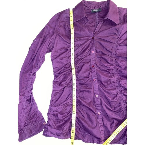 Top acanalado Zashi - Talla M - Detalle fruncido, mangas enrollables, púrpura vibrante, algodón - Imagen 7 de 8