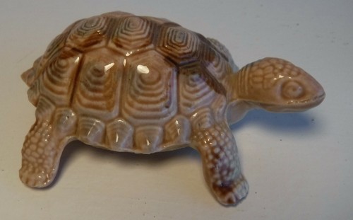 Wade tortoise figurines Clearance