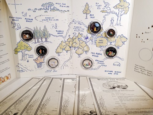 (Lot 969) Complete Set  " Winnie the Pooh"  with pure 24ct Gold - Picture 1 of 16