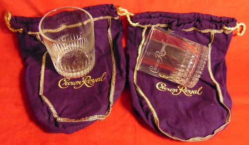 Set of two Crown Royal Rock Glasses 2019 Edition - Bild 2 von 5