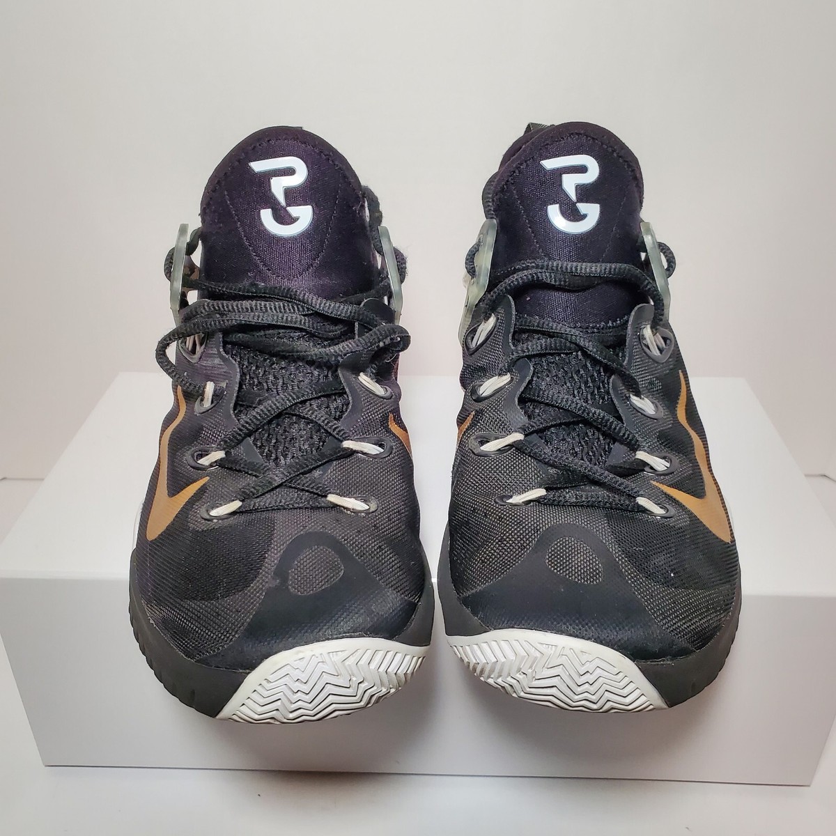 Nike Zoom Hyperrev Mens Size 6.5 - 705370-071 - Black with