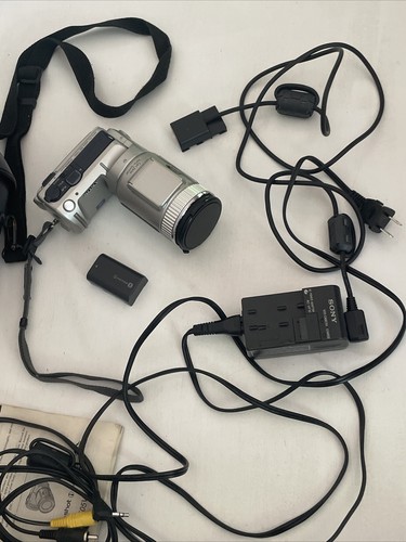 Cámara digital Sony Cyber-Shot DSC-F505V 3,3 MP - plateada Carl Zeiss - con extras - Imagen 3 de 11