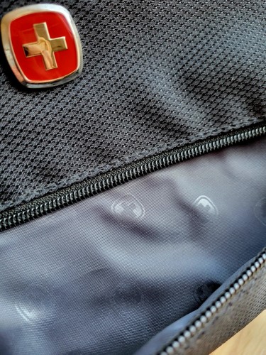 Wenger Padded Laptop Bag With Original Strap **Superb Condition** - Photo 20/22