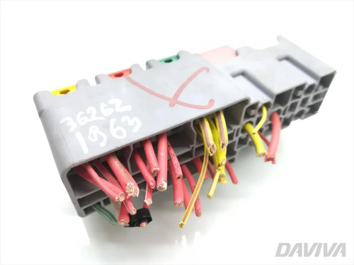 Renault Megane Sicherungsrelais-Steuermoduleinheit 1.5 dCi Diesel 63kW (86 HP) - Picture 4 of 9