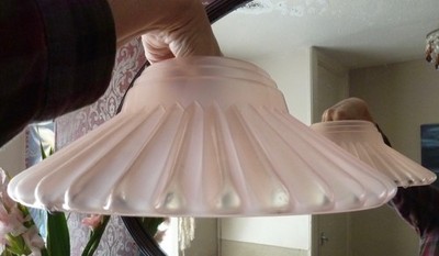VINTAGE MID CENTURY ROSA GEKRÄUSELTE KUNSTSTOFFLAMPE DECKENLEUCHTE SCHIRM Durchmesser 32,5c