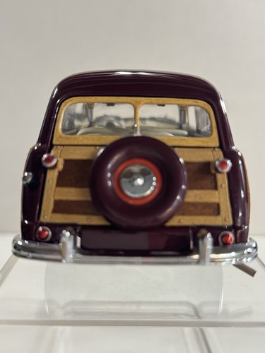 Franklin Mint 1949 Ford Woody Wagon 1:24 Scale Diecast Model Car - Picture 7 of 16