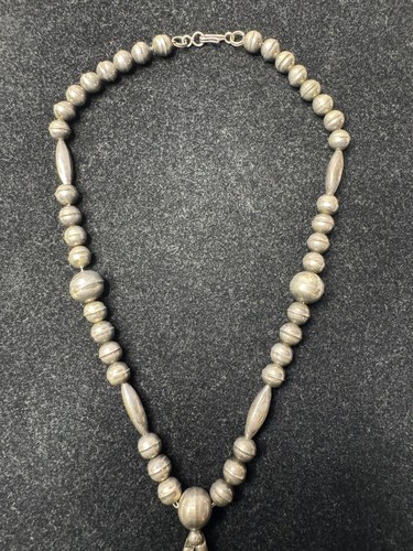 Vintage Sterling Silver & Turquoise Native American Necklace - Picture 9 of 11