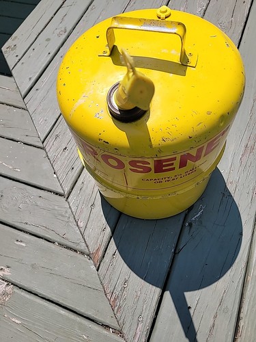 Vintage PreBan Vented Chilton Yellow Kerosene Diesel Fuel Metal Can 5.25 Gallon - Picture 3 of 8