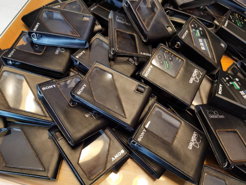 1pcs Custodia Nera Personalizzata Vera Pelle Borsa Protettiva Fatta a Mano per SONY DC2 - Foto 5 di 6