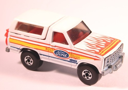 Hotwheels 1987 Bronco 4 ruedas blanco raro Hong Kong paredes negras ~ ¡BONITO! - Imagen 1 de 6