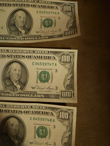 sequential 100 dollar bills - Picture 4 of 5