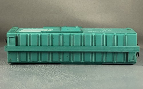 Athearn - Penn Central - 40' Box Car + Wgt # 77040 w/Kadees - Picture 5 of 6