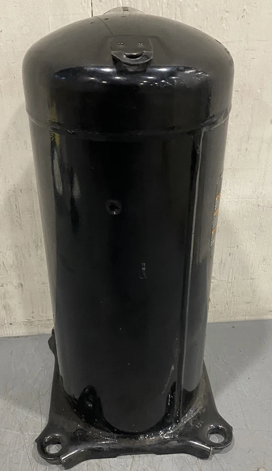 Compresor hermético de desplazamiento Copeland ZP61KCE-TFD-830 61,5 K-76 K BTU 460 V 3 PH Foto 2 de 4