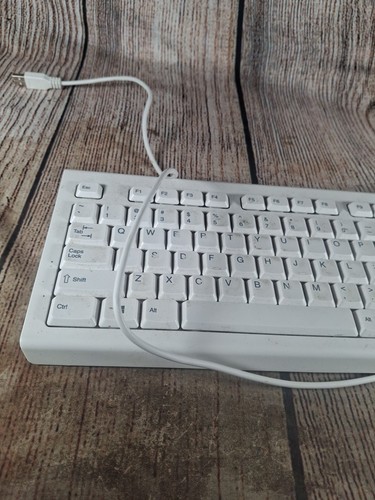 HP White Keyboard - Picture 4 of 8