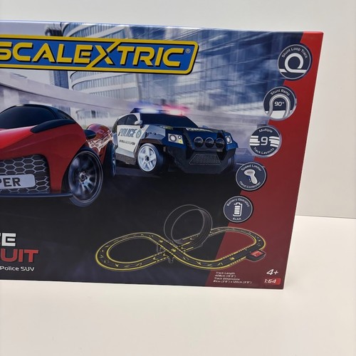 Micro Scalextric Polizei Verfolgung Rennen Set - Brandneu & Versiegelt - Kostenloser Versand - Bild 3 von 10