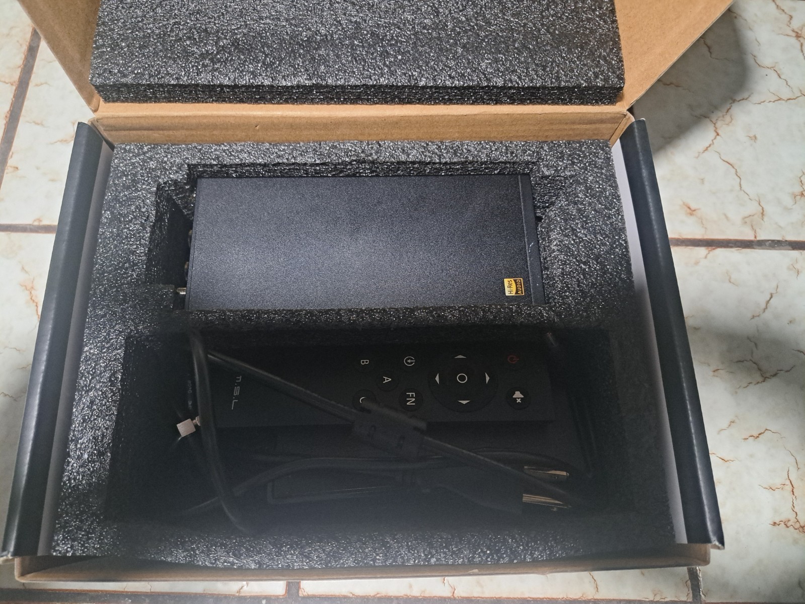 Picture 2 of 4