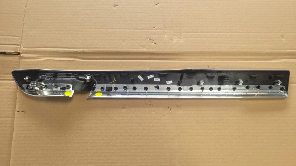 9147163 Aluminio Decoración Puerta Tira Moldura OEM BMW SERIE 7 F01 F02 760 LI Foto 2 de 4