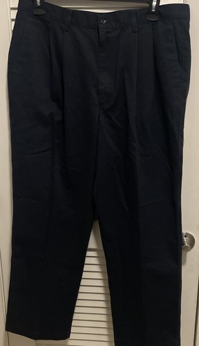 Neu mit Etikett Dockers Herrenhose 38 x 30 klassische Passform plissiert blau