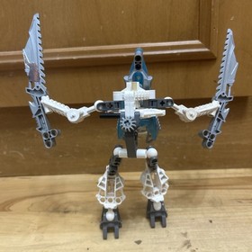 LEGO BIONICLE: Keerakh (8619) Read Description