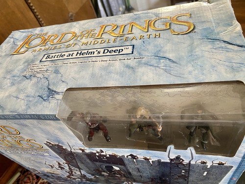 Lord of the Rings-Armies of Middle Earth Battle at Helm's Deep Set Toy BRAND NEW - Picture 5 of 5