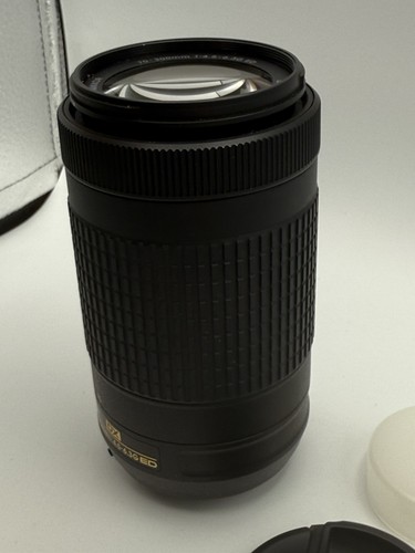 Nikon AF-P DX NIKKOR 70-300mm f/4.5-6.3 G ED DX Lens Caps - Picture 4 of 16
