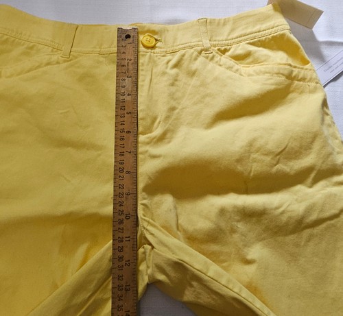 Christopher Banks Shorts Womens Missy Sz 10 Med Bermuda Chino Yellow Classic - Picture 10 of 12