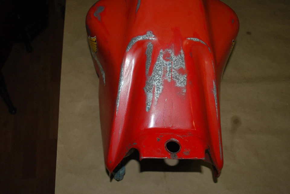 Honda XL250R 1984 tanque de gasolina con tapa y llave Foto 2 de 4