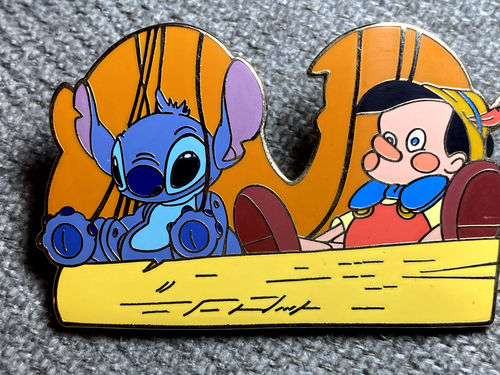 Disney Auctions Stitch Invasion Pinocchio Pin LE 100 RARE - Bild 1 von 9