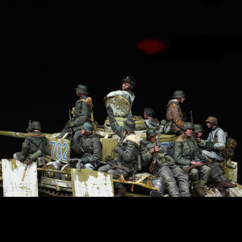1/35 resin model WWII German 13 soldiers Tank Crew Big Set Unassembled Unpainted - Picture 4 of 6