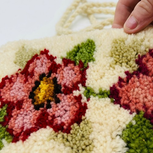 Tappeto vintage taglio pile fiori pezzo artistico da appendere cottagecore nappe - Foto 8 di 9