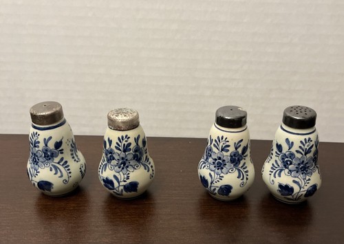 Vintage Delft's Hand Painted Blue Dutch Holland 2 Sets Salt and Pepper Shakers - Picture 3 of 7