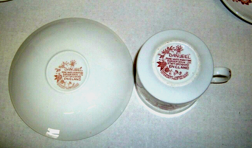 Vtg Barker Bros Danubel-Cathay Staffordshire 3 sets Cup & Saucer Granny Kitchen - Picture 2 of 3