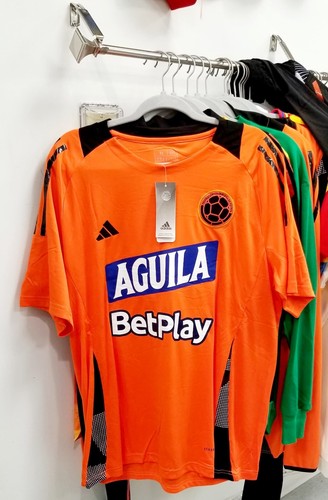 CONJUNTO SHORTS Y CAMISETA ENTRENAMIENTO SELECCION COLOMBIA - FUSSBALLTRIKOT - Bild 1 von 8